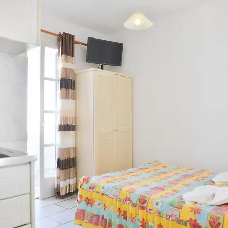 Plaza Agia Anna (Naxos)