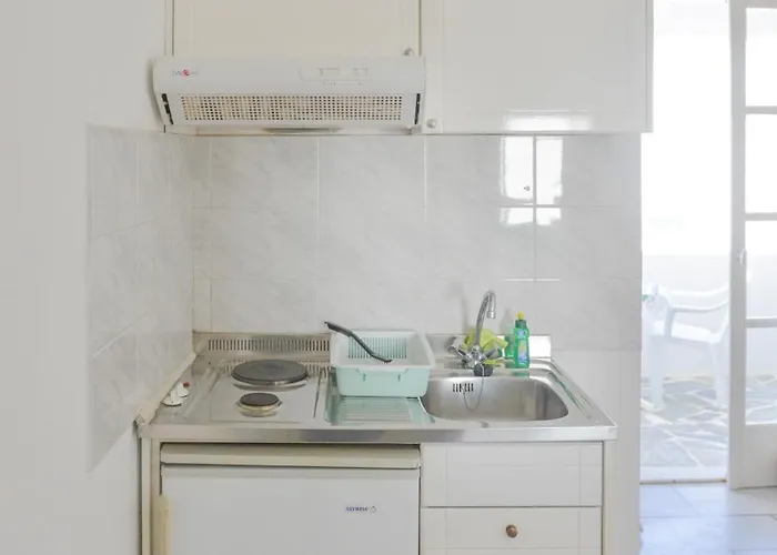 Plaza Αγία Άννα